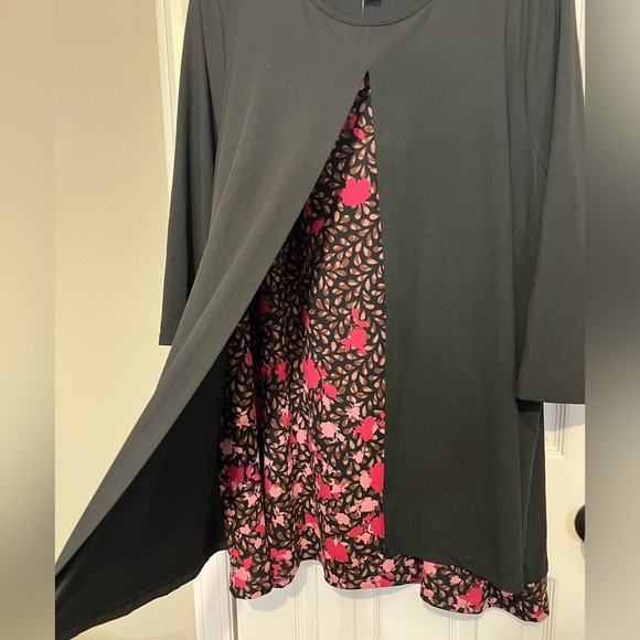 Avenue Ally Border Tunic, VERY SOFT! Color Rose Treasure Border, Size 22/24, NWT - Picture 11 of 11